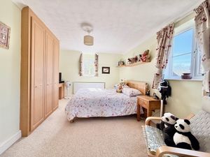 Photo 19- click for photo gallery